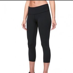 LuluLemon Wunder Under Low Rise Leggings Size 4